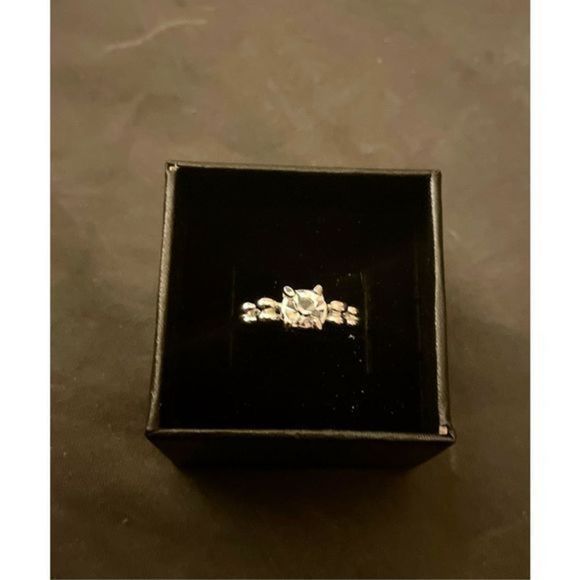 SQUARE WHITE SAPPHIRE N SILVER RING - Picture 4 of 5